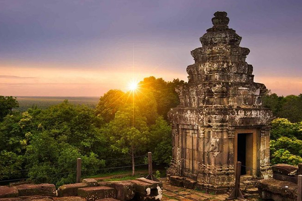 Bakheng Temple