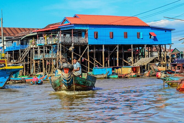 Kompong Kleang Village